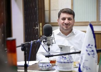 پرسش و پاسخ استاندار در برنامه رادیو رو در رو