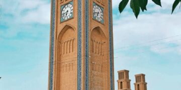 میدان ساعت یزد؛ میراثی که در گذر زمان زیباتر می شود!