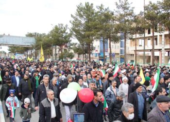 راهپیمایی 22 بهمن با حضور پر شور و انقلابی اقشار مختلف مردم شهید پرور میبد