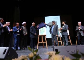 رونمایی از سه اثر استاد الهام بخش شاعر و مدیحه‌سرای یزدی