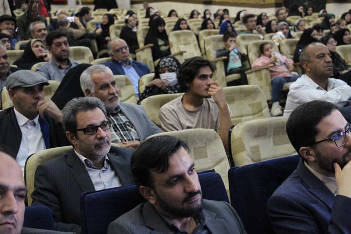 جشن اولین سالگرد افتتاح رادیو میبد در سینما طوبی