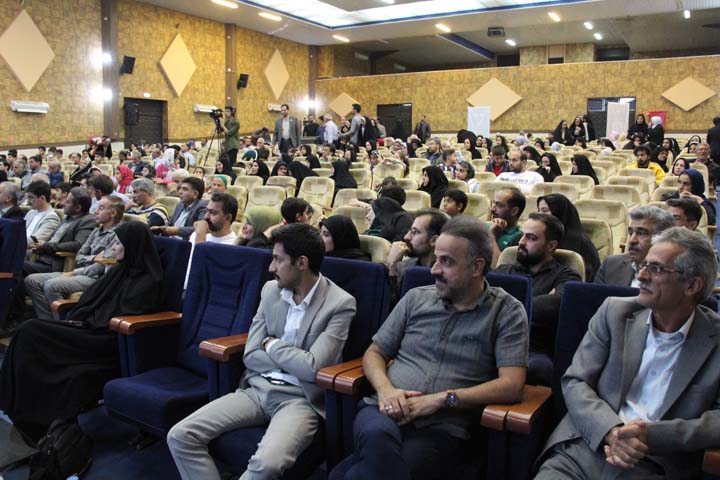 جشن اولین سالگرد افتتاح رادیو میبد در سینما طوبی