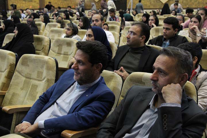 جشن اولین سالگرد افتتاح رادیو میبد در سینما طوبی